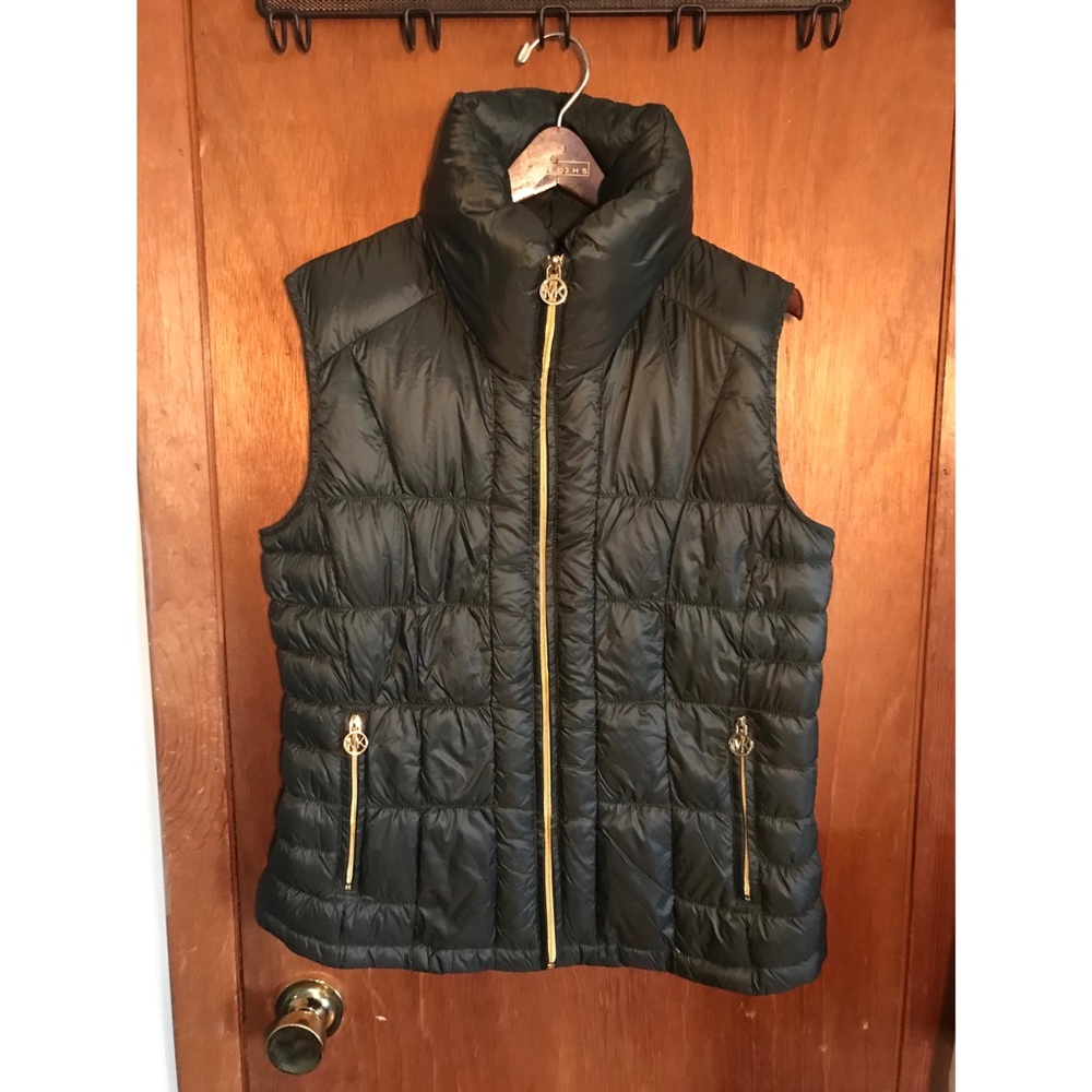 MICHAEL KORS -- Packed Down Green Puffer Vest